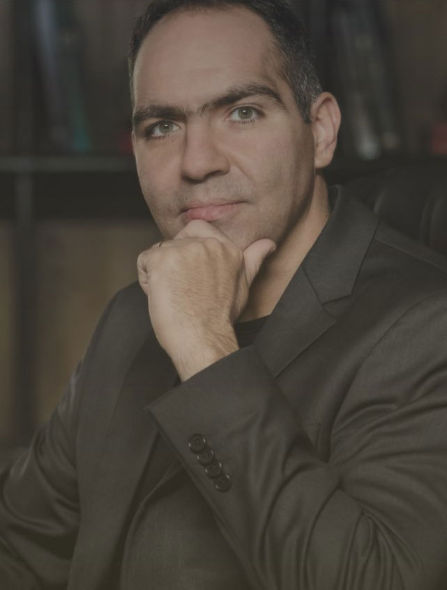 Dr. Márcio Ferreira, especialista em cirurgia plástica da face